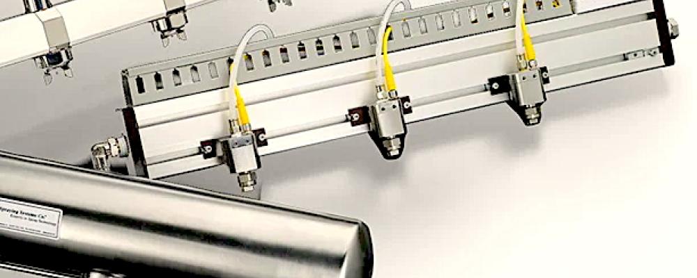 Technical solutions such as clean-out needles and specialised nozzles that prevent buildup can help maintain stable spray patterns during extended paper machine runs. Image: Spraying Systems Co.