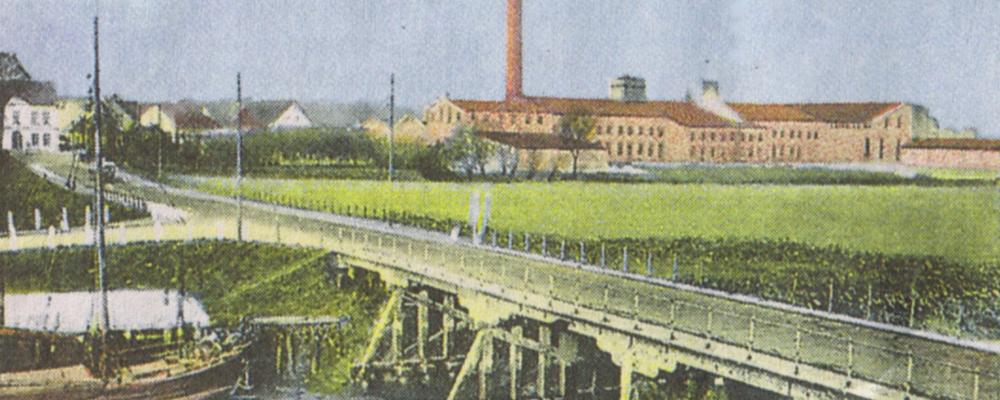 The paper mill in Uetersen, Germany, dates back to the beginning of the 20th century. Image from 1907. Image: Wikimedia Commons