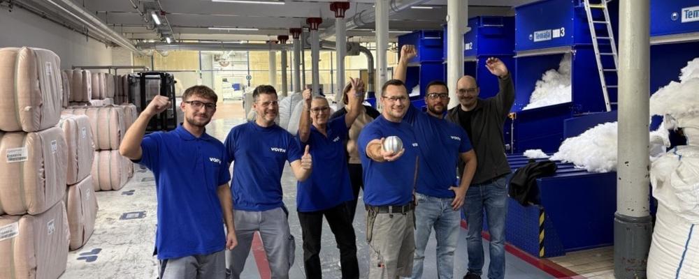 The Voith teams in Heidenheim and Düren celebrate their success at the German Sustainability Award. Photo: Voith