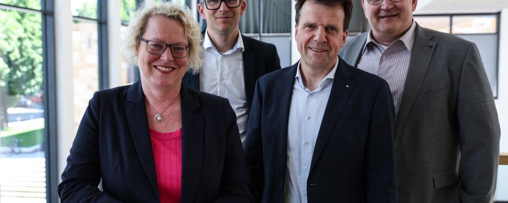 l.t.r.: Petra Hanke, Dr.-Ing. Tiemo Arndt, Dr.-Ing. Frank P. Meltzer, Carsten Melchert. Photo: Malte Kirchner/Zellcheming