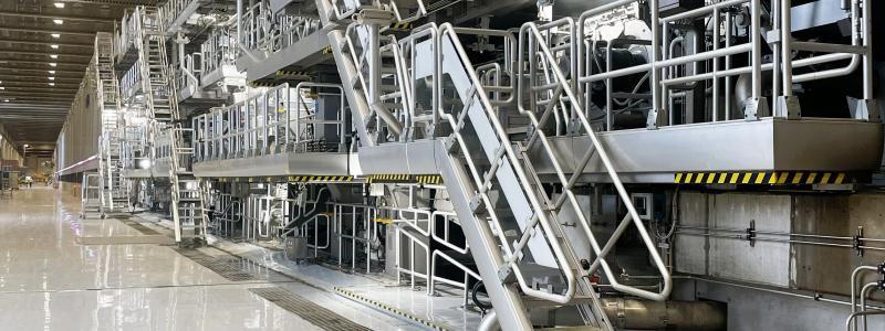 In 2022, Stora Enso decided to convert the remaining idle paper machine at the Oulu site into a highly flexible consumer packaging board line for folding box board (FBB) and coated unbleached kraft (CUK). Photo: Stora Enso