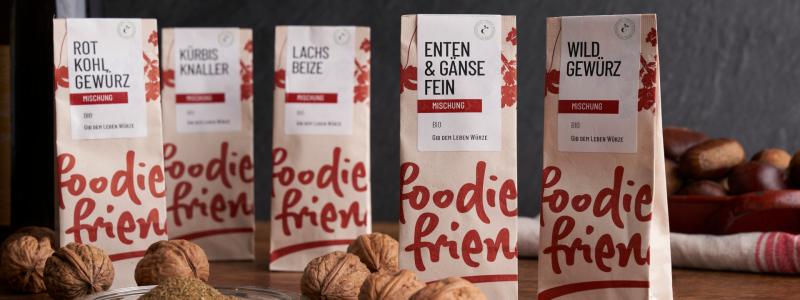 Foodies & Friends adopts Hazelsun paper packaging from One.Five, cutting CO₂ by 30% while meeting spice barrier needs and recyclability goals. Photo: Foodies & Friends