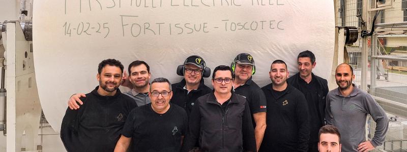 Fortissue and Toscotec team with the first full electric reel. Photo: Toscotec