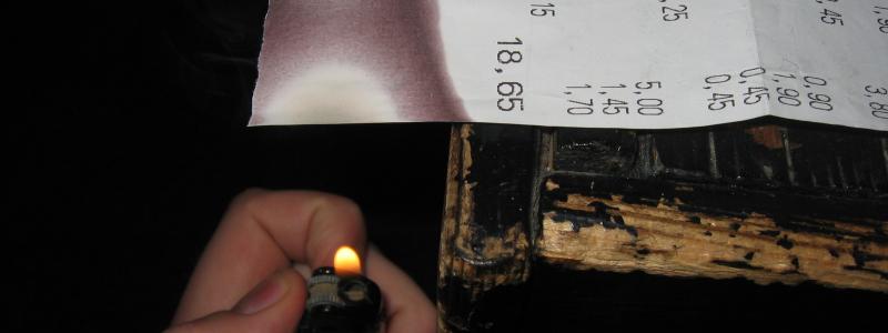 Thermal papers have special inks on them which turn black when heated. Photo: IIVQ-Tijmen Stam/WIkimedia Commons