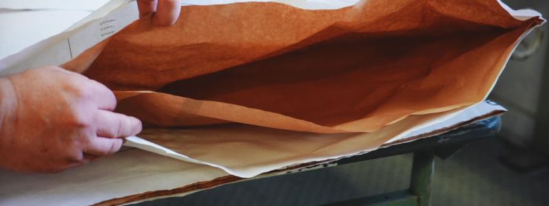 Mondi's valve bag removes plastic coated layer used in previous solution and reduces overall weight of the packaging by 30%. Photo: Mondi