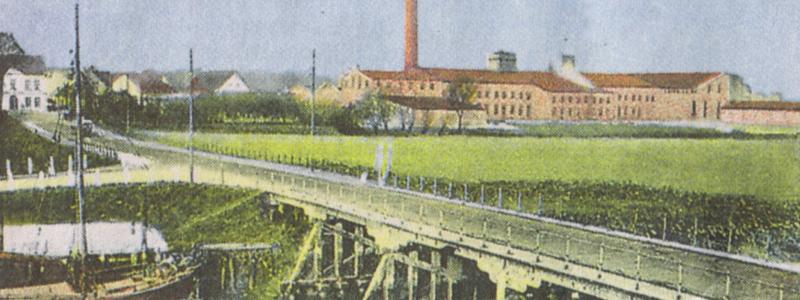 The paper mill in Uetersen, Germany, dates back to the beginning of the 20th century. Image from 1907. Image: Wikimedia Commons