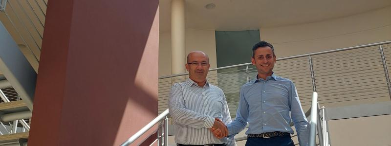 Bekir Yemşen, General Manager of KMK Paper, and Fabrizio Charrier, Sales Manager of Toscotec’s Paper & Board division, at Toscotec’s headquarters in Italy.