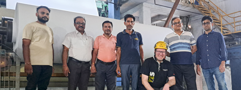 Chandpur Enterprises’ and Toscotec’s teams at start-up at their Chandpur’s facility in Uttar Pradesh, India. Photo: Toscotec