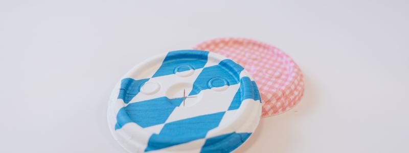 Dry Molded Fiber samples with examples of Seaman Paper’s patterned barrier crepe paper. Photo: PulPac