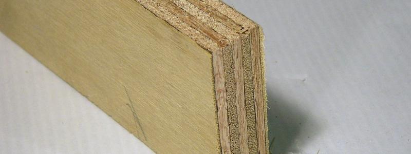 The Suolahti plywood mill has an annual production capacity of 35 000 m3 of birch plywood and 160 000 m3 of spruce plywood. Photo: RotorDB/Wikimedia Commons