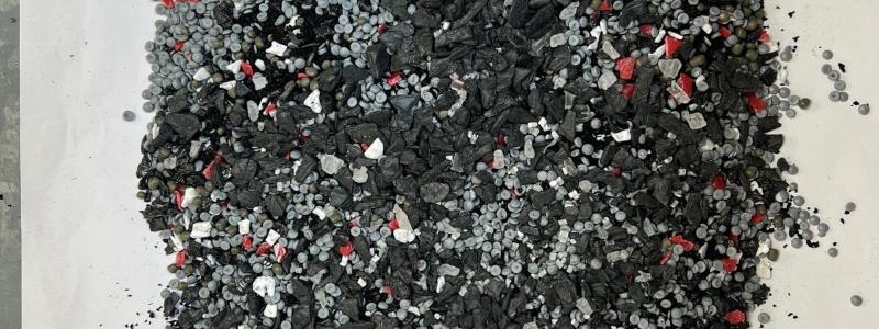 The VMO Series is available in a range of activity grades (VMO 058, 108, 208, 308, 408), providing tailored solutions for different melt flow targets and processing requirements.  Photo: Struktol