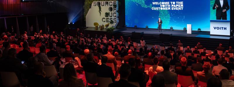 Around 300 international customers and 50 high-level speakers gathered in Heidenheim at the global Voith Paper Customer Event 2024 for a unique three-day experience and inspiring papermaking insights. Photo: Stefan Boesl/Voith Group