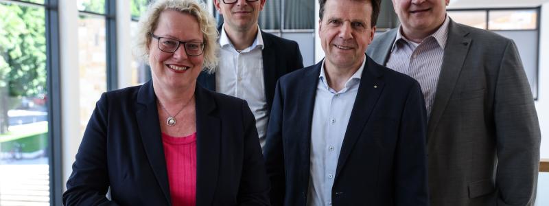 l.t.r.: Petra Hanke, Dr.-Ing. Tiemo Arndt, Dr.-Ing. Frank P. Meltzer, Carsten Melchert. Photo: Malte Kirchner/Zellcheming