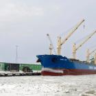 Shipping disruptions through the Hormuz and Suez channels may delay Finnish forest exports to Asia by weeks and raise freight costs. Photo: Port of Kemi