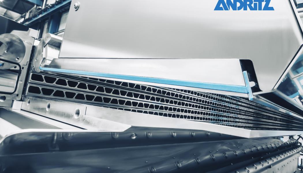 PrimeFlow AT headbox with patented “accelerating tube” design. Photo: Andritz