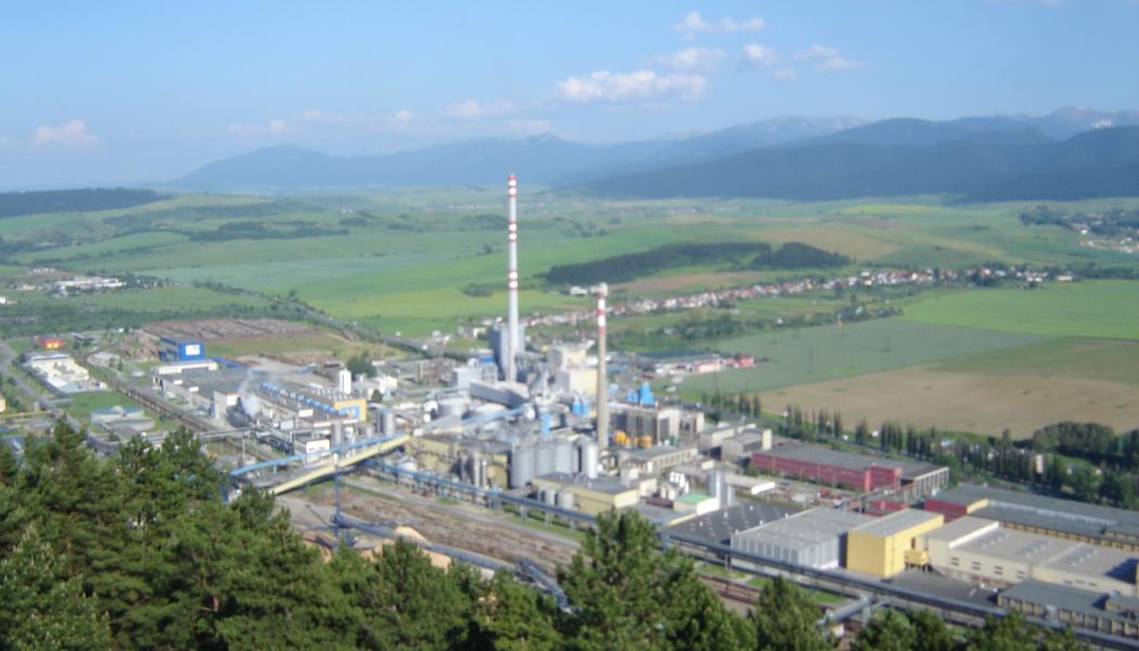 Pulp mill in Slovakia. Photo: Branislav Turcina/Wikimedia Commons
