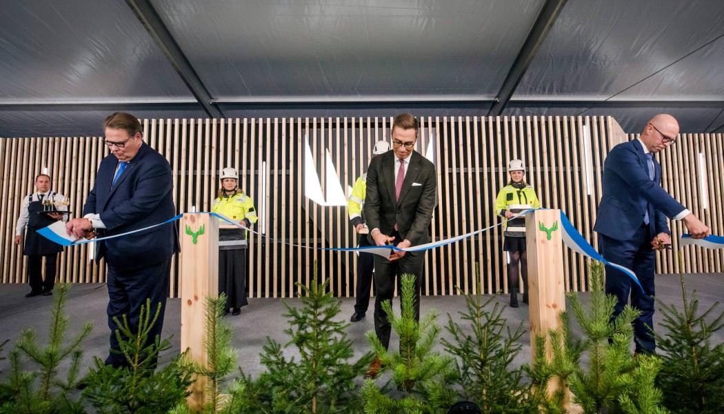 he mill was inaugurated by President of Finland Alexander Stubb, chair of Metsäliitto Cooperative’s Board of Directors Jussi Linnaranta, and President and CEO of Metsä Group Ilkka Hämälä. Photo: Nina Susi/Metsä Group