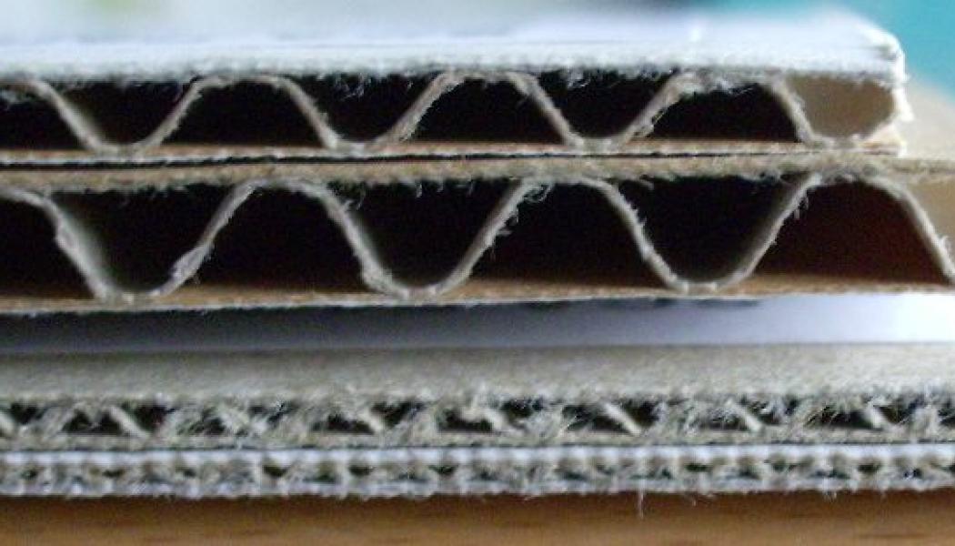 Corrugated board. The Polish market for corrugated raw materials has shown stable development despite economic uncertainty in Europe. Demand for packaging materials is supported by e-commerce, logistics and the food industry, providing support to paper producers. Photo: Wikipedia Commons license. Credit: Pjetter