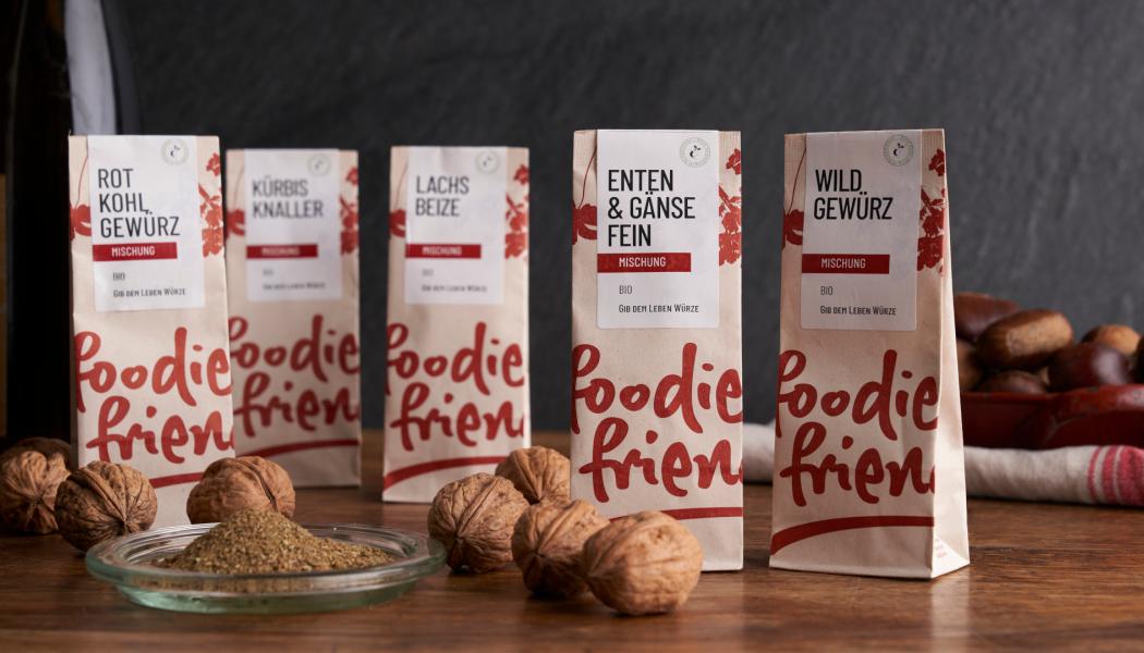 Foodie & Friends adopts Hazelsun paper packaging from One.Five, cutting CO₂ by 30% while meeting spice barrier needs and recyclability goals. Photo: Foodie & Friends

