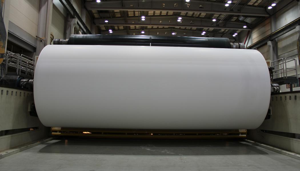 Valmet IQ Moisturizer is a moisturizing system with applications for moisture cross-direction profiling, curl control, and smooth moisture level increase.