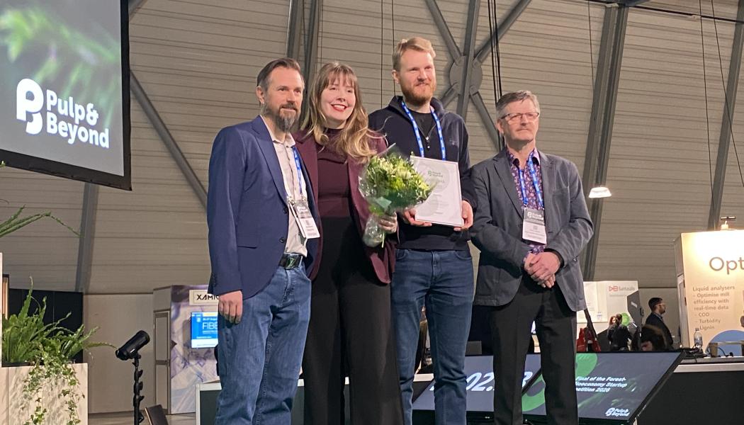The Woamy team at stage. Woamy addresses the growing need to replace plastic foams. Photo: Simon Matthis 