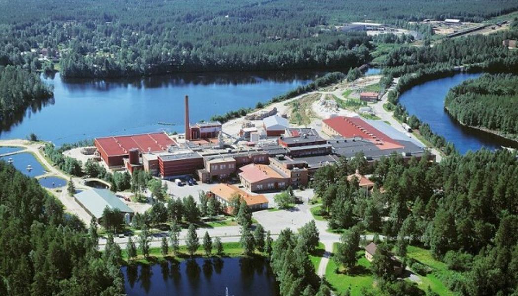 Pankakoski Mill produces folding boxboards and uncoated speciality cartonboards as well as food packaging boards. Photo: Pankaboard Oy
