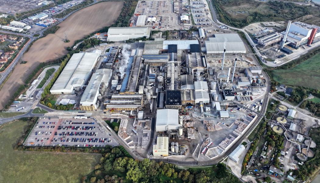 The site in Kent, UK, is the largest paper mill in the country, producing 830 000 metric tons per annum. Photo: DS Smith

