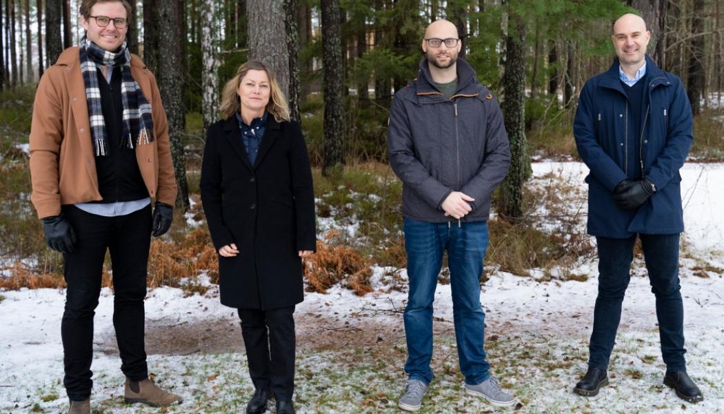 From left: David Bohn Stoltz, business developer at Karlstads Energi, Pia Lundin, product manager at Nordic Paper, Jerry Andersson, site manager at Norbag, and Peter Edberg, Project Manager at Paper Province.  