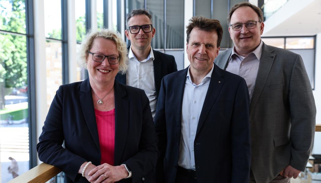 l.t.r.: Petra Hanke, Dr.-Ing. Tiemo Arndt, Dr.-Ing. Frank P. Meltzer, Carsten Melchert. Photo: Malte Kirchner/Zellcheming 