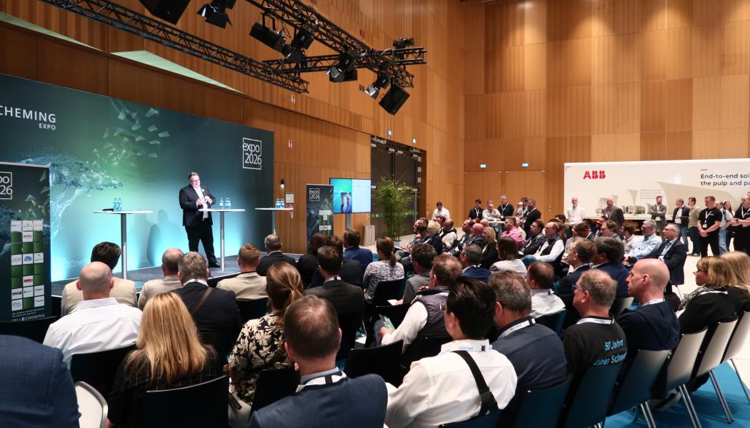 Futurist Lars Thomsen opened the ZELLCHEMING-Expo 2026 with his keynote address on the topic: “Winds of Change 2030” Photo: ZELLCHEMING