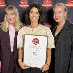 Each year, Karriärföretagen awards prizes to Sweden's most attractive employers. Duni Group won the Employer Branding Company of the Year in the economists category and was also nominated for Career Company of the Year. Photo: Duni Group