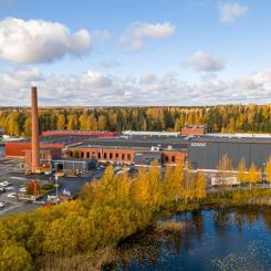 Adara Pakkaus Oy is a leading Finnish manufacturer of corrugated board and corrugated packaging. Adara is located in Valkeakoski, Finland, and the history of the mill starts from 1933. Photo: Valmet