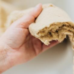 The image shows the air-laid cellulose web used in the Dry Molded Fiber technology. Photo: PulPac