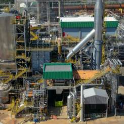 The sulfuric acid plant at Klabin’s Ortigueira facility is the first worldwide to produce commercial-grade, concentrated sulfuric acid at a pulp mill. Photo: Klabin