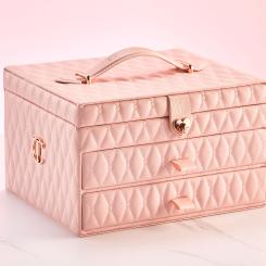 Hunter Luxury will peel the curtain back on four standout beauty projects that reflect the brand’s mastery in fusing luxury with sustainability and forward-thinking design. Photo: Hunter Luxury