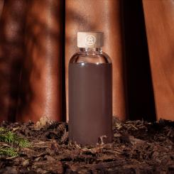Picture of vegetable tanning agent from bark. Photo: NY Studio