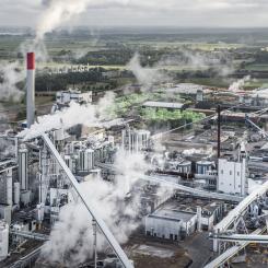 Pilot trials show that blue S delivers enhanced strength properties and good runnability in paper production. Several trials have been conducted at Södra Cell Värö with very positive results. Photo: Per Pixel/Södra