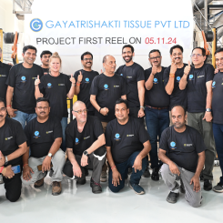 Gayatrishakti Tissue’s and Toscotec’s teams in front of PM1 at Vapi’s mill in India. Photo: Toscotec