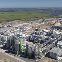 UPM today operates two eucalyptus pulp mills in Uruguay. The mill in Fray Bentos, which started operations in 2007, was also supplied by ANDRITZ. Photo: Andritz
